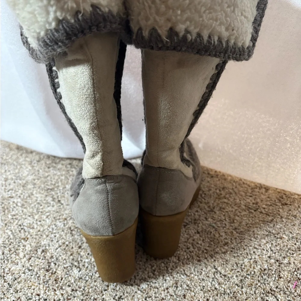 Vintage American Eagle Y2K Crochet‎ Moccasin Wedge Boots Size 6.5